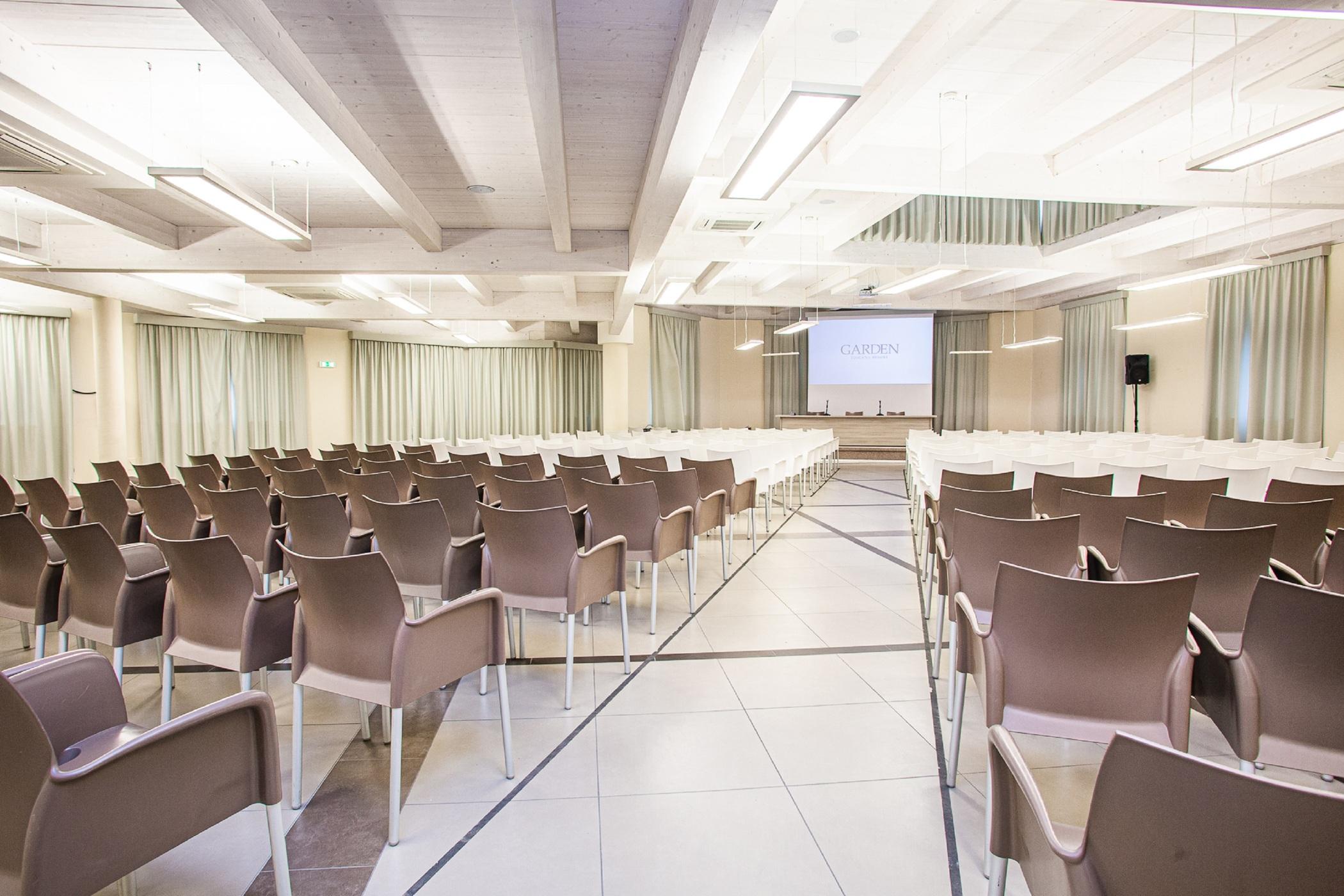 Garden Toscana Hotel 4*